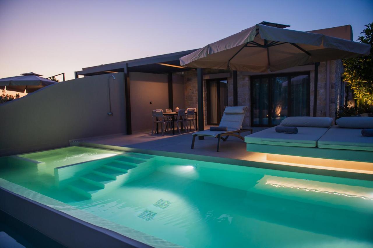 Nestor Luxury Villas With Private Pools Romanos  エクステリア 写真