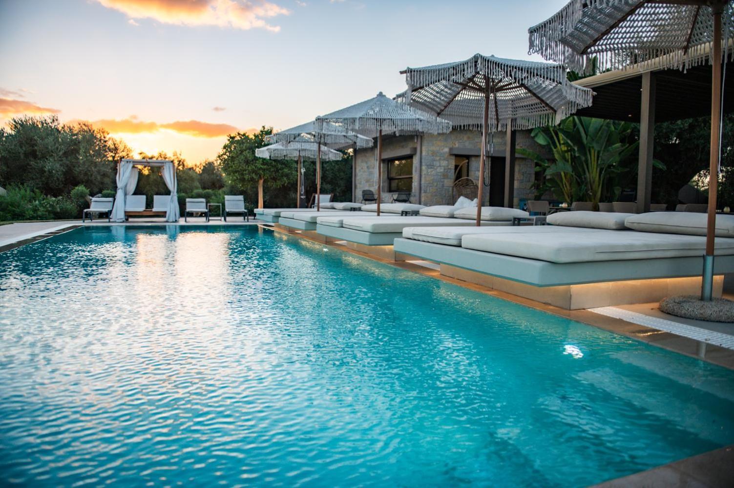 Nestor Luxury Villas Romanos  エクステリア 写真