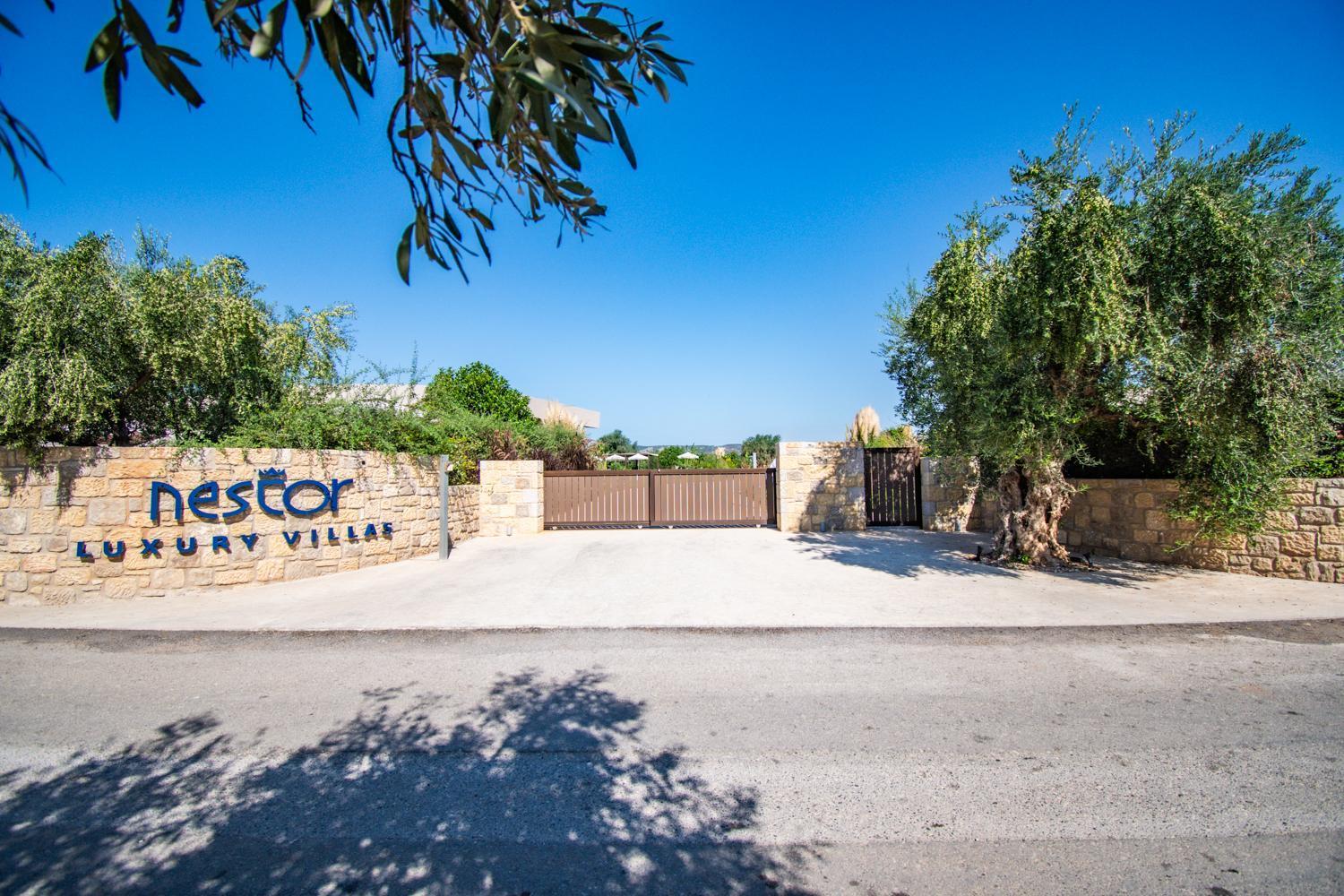 Nestor Luxury Villas Romanos  エクステリア 写真