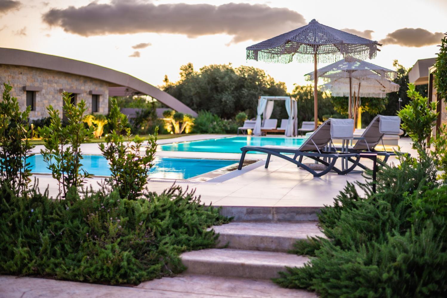 Nestor Luxury Villas Romanos  エクステリア 写真